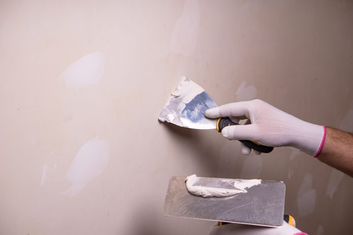 How To Spackle Drywall Like A Pro